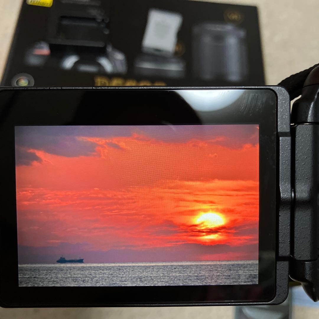 美品 Nikon D5600 ダブルレンズキット