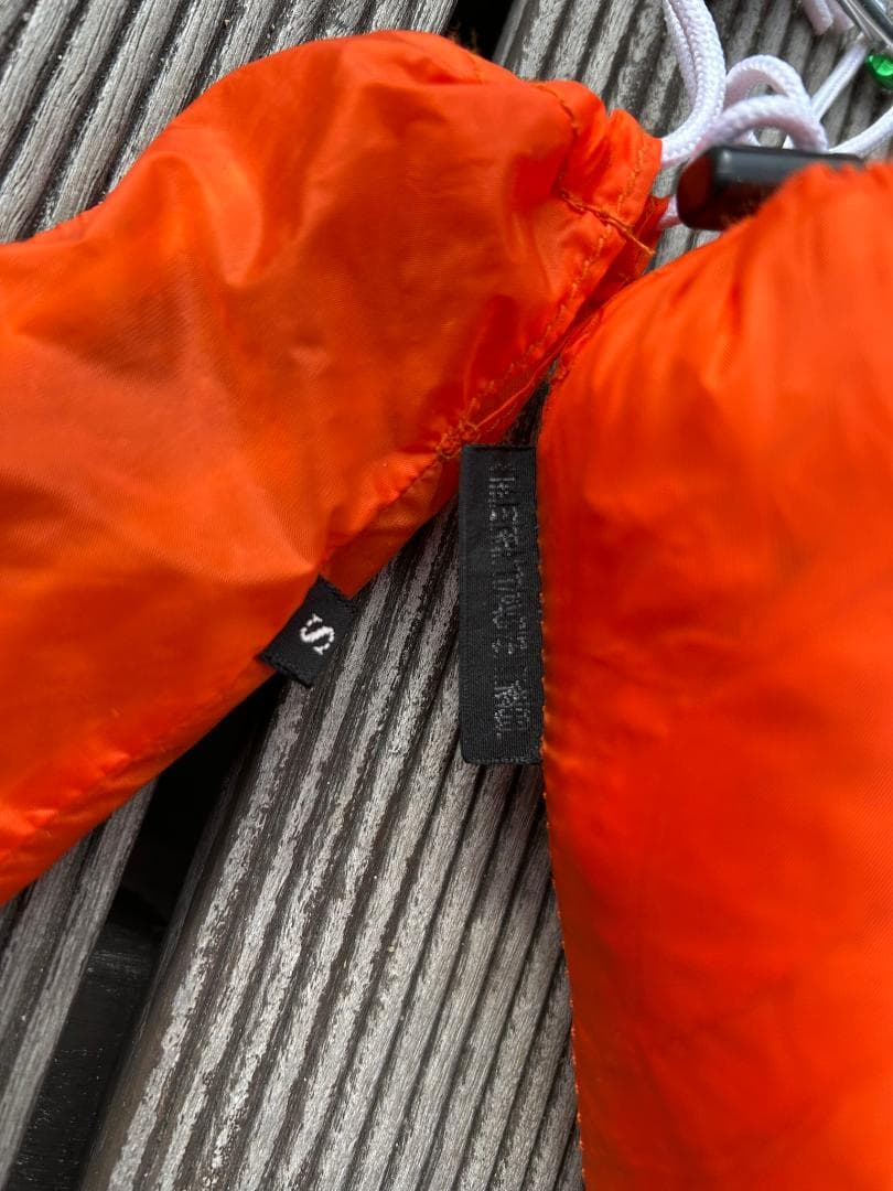 ヘリテイジ　エマージェンシーソロシェルター(旧モデル) 専用ポール付き