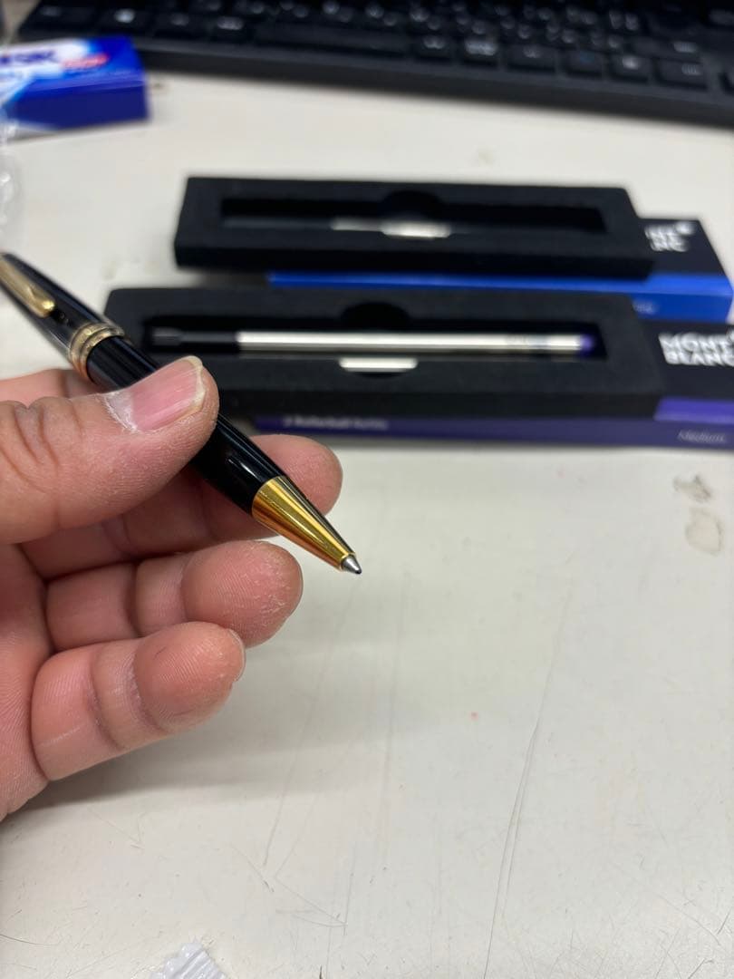 B4998【美品】モンブラン　ボールペン　替芯付き