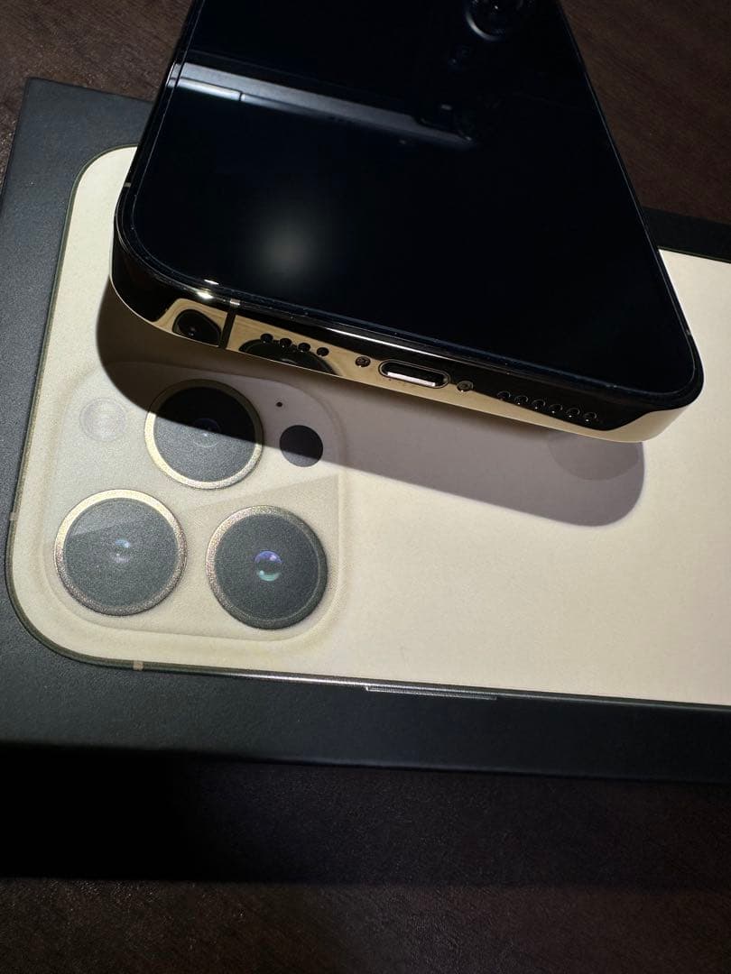 iPhone 13 Pro Max ゴールド SIMフリー