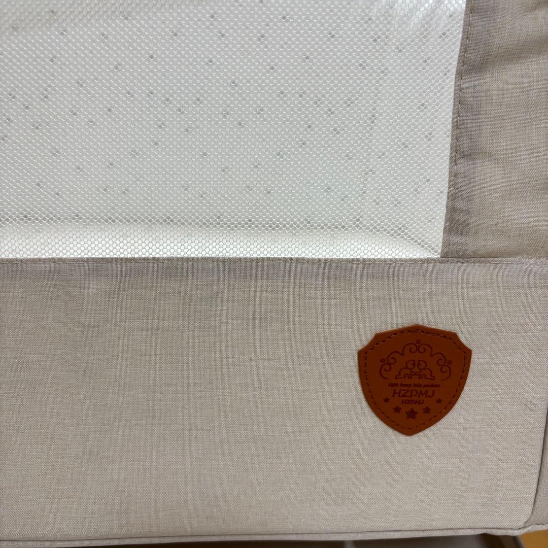 【美品】HZDMJベビーベッド 折りたたみ式 収納袋付　高さ６段階調節　添い寝