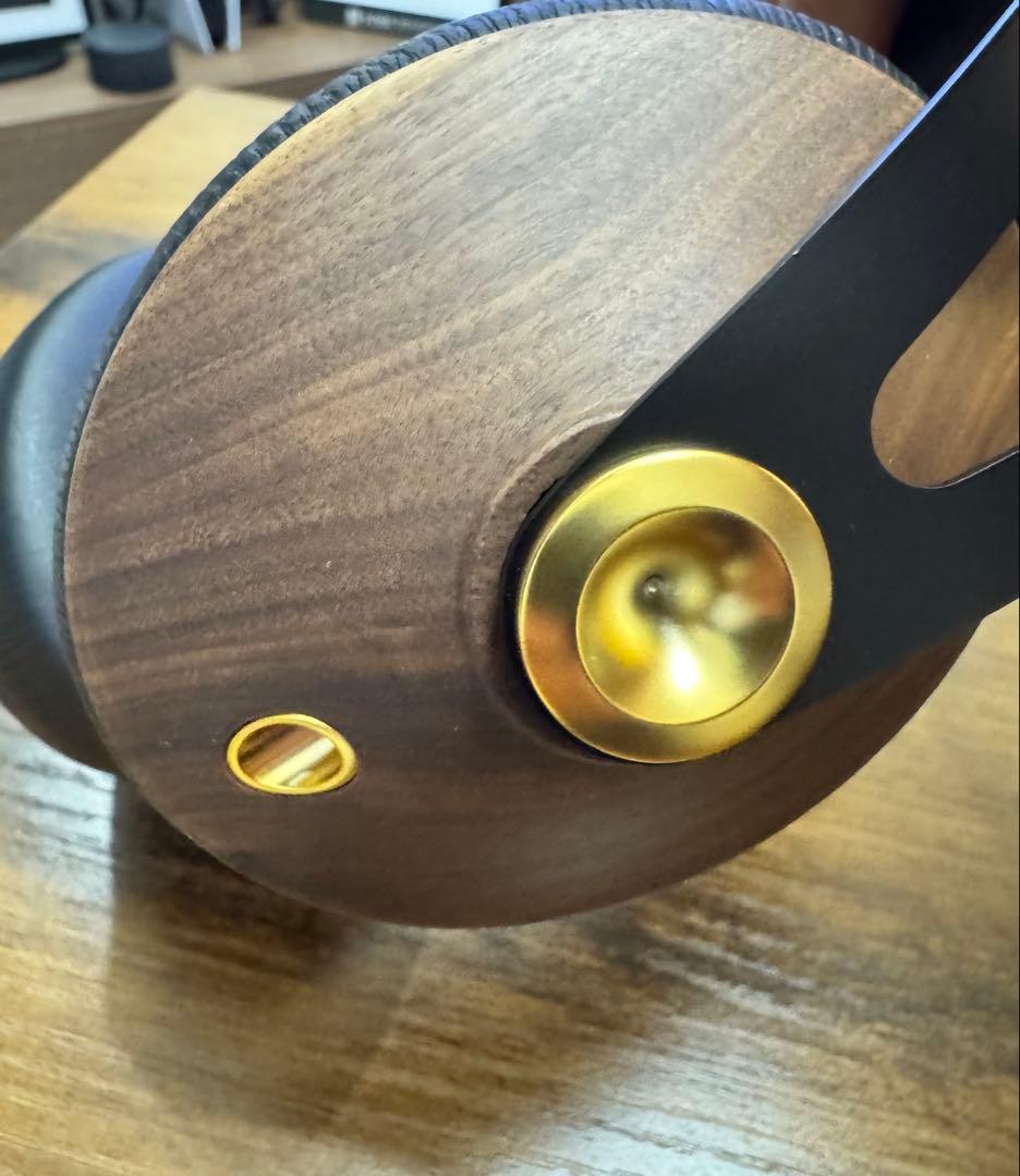 MEZE 99 CLASSICS Walnuts Gold ヘッドホン