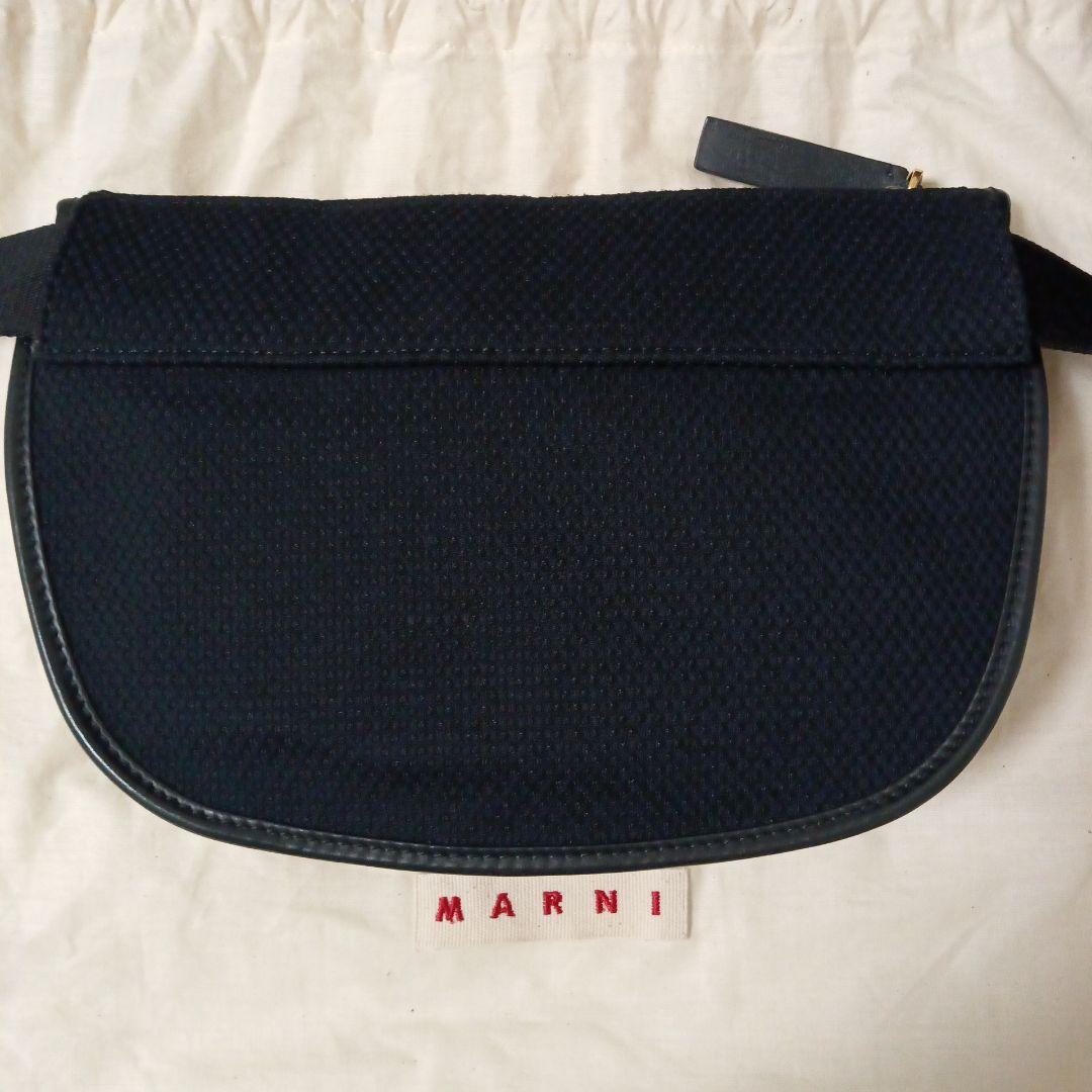 MARNI ボディバッグ