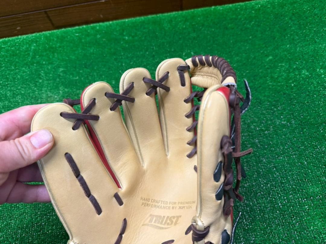 ザナックス✨️トラスト軟式内野手用✨️美品✨️野球