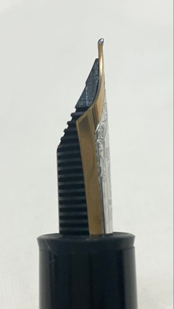 モンブラン 149 万年筆 14K中白 エボナイト芯 動作確認済(ほぼ未使用)