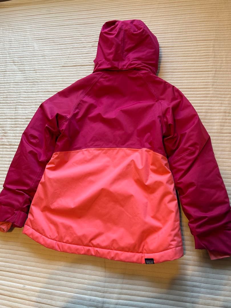 パタゴニア　キッズ スキー スノーウェア ピンク　防水　140