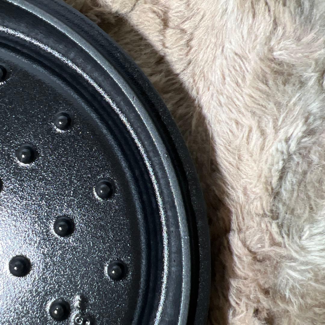 【新品】staub ストウブ 「ピコ ココット ラウンド ブラック 22cm」