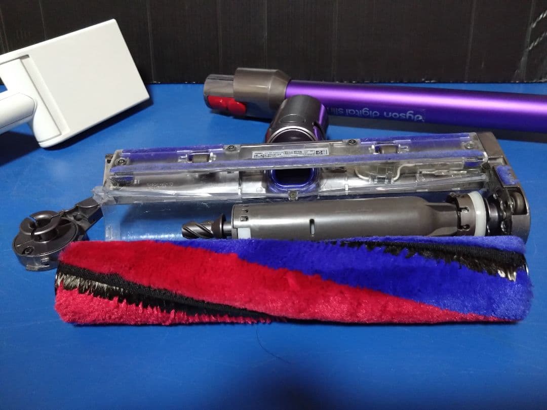 大人気モデル！dyson‼️デジタルスリムフィラフィ SV18充電スタンド付き⑤