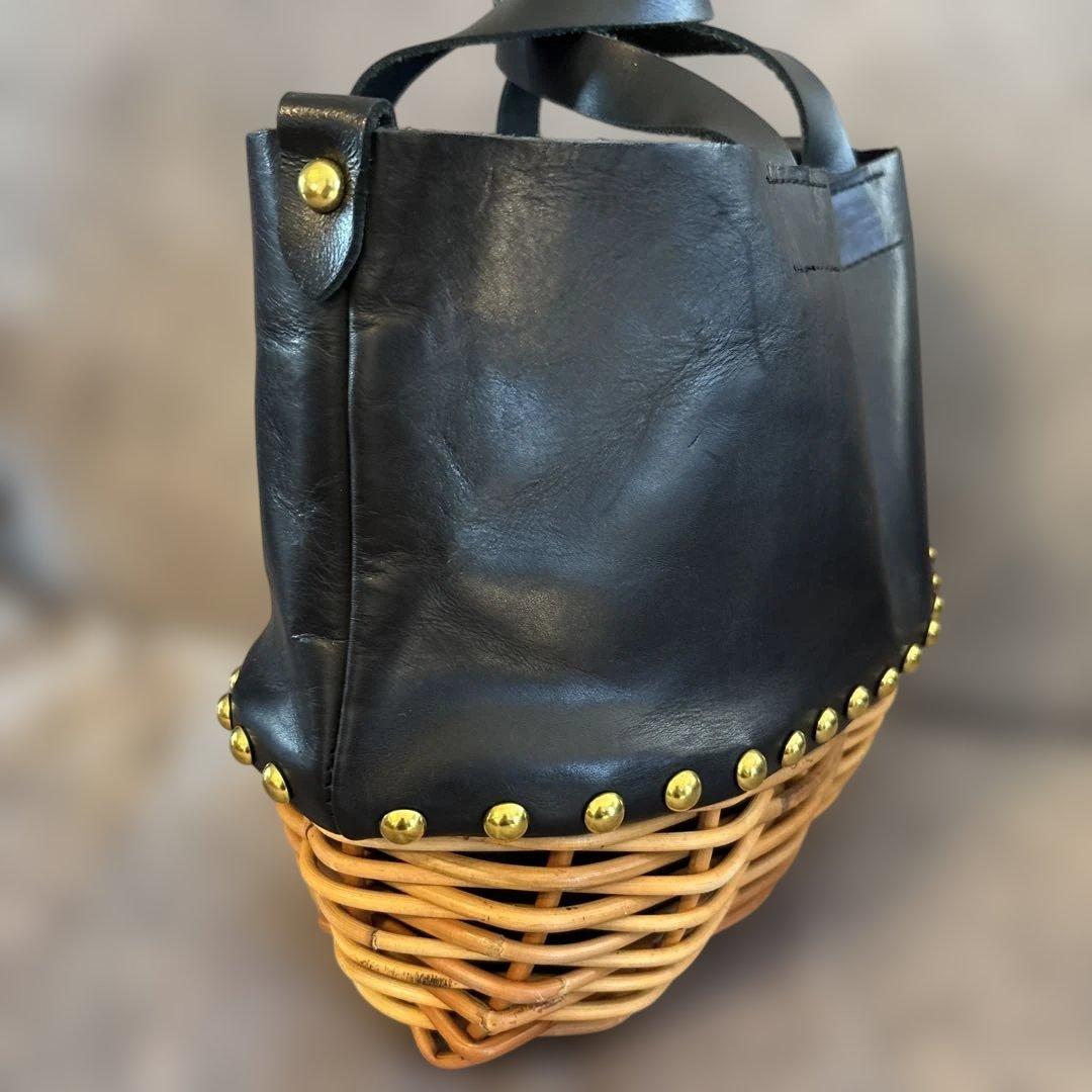 ribbonb 黒レザーバスケットのトートバッグ