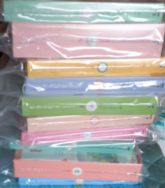 レア★限定版★オリジナルテーブルウェア★ピーターラビットコレクション★全60巻