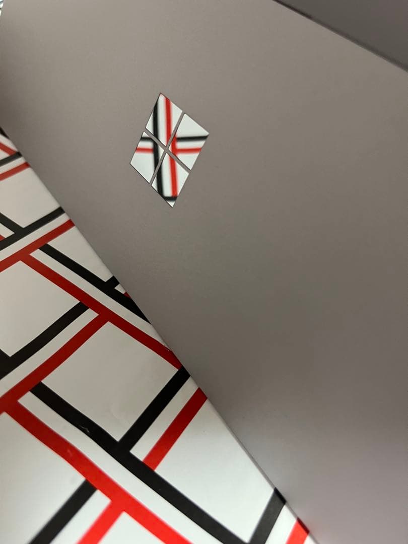 ほぼ未使用・高速・高性能 Surface Go 4GB・64GB SSD