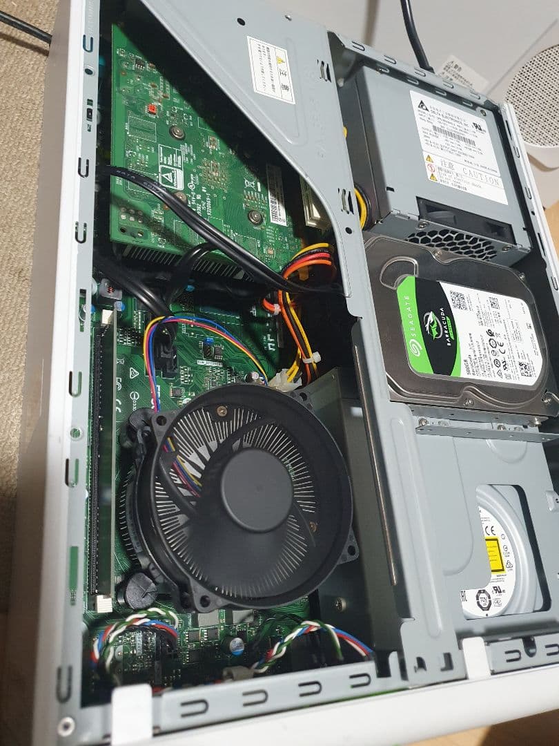 スリムタワー ライトゲーミングPC i5-8400 Win11 GTX750Ti