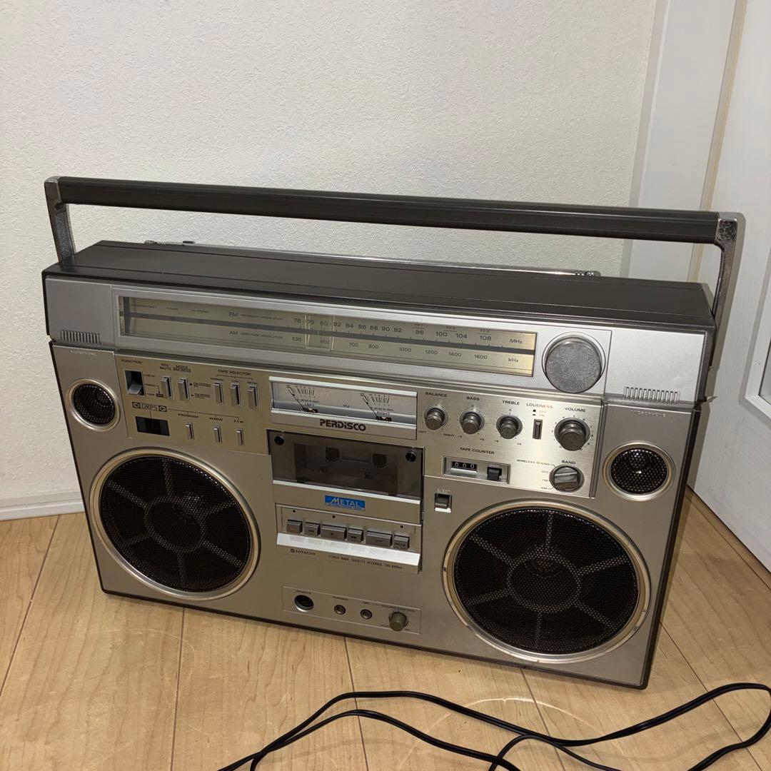 名機　日立 TRK-8600 RMラジオ・カセットレコーダー　ジャンク品