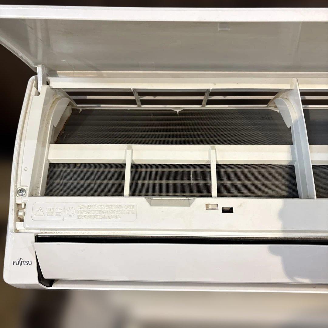 ☆送料無料☆ FUJITSU ルームエアコン　AS-B221L-W