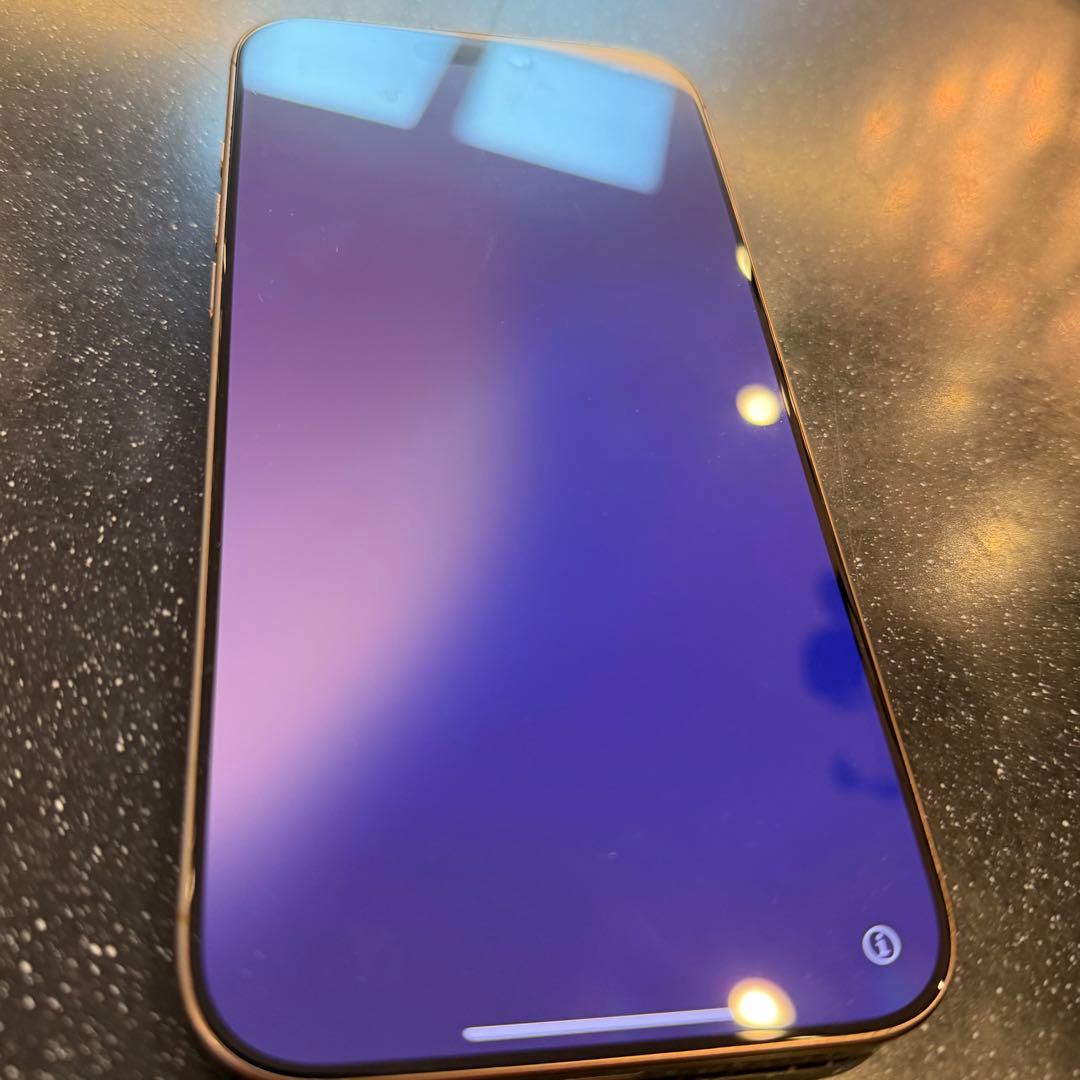 【超美品】iPhone 16 Pro Max ゴールド 本体