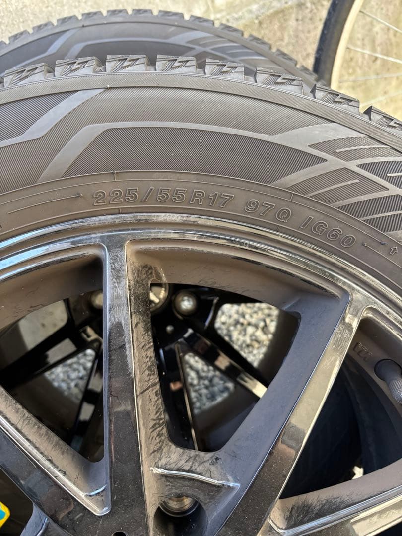 スタッドレスタイヤ、ホイールセット、ヨコハマIG60