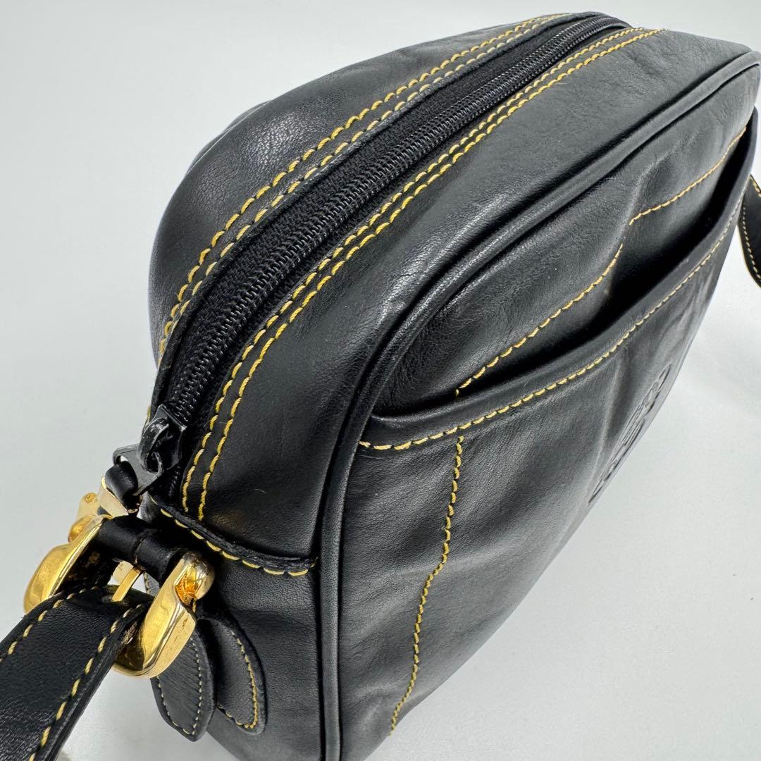 ロエベ アナグラム レザー イエローステッチ ショルダーバッグ 斜め掛け 黒