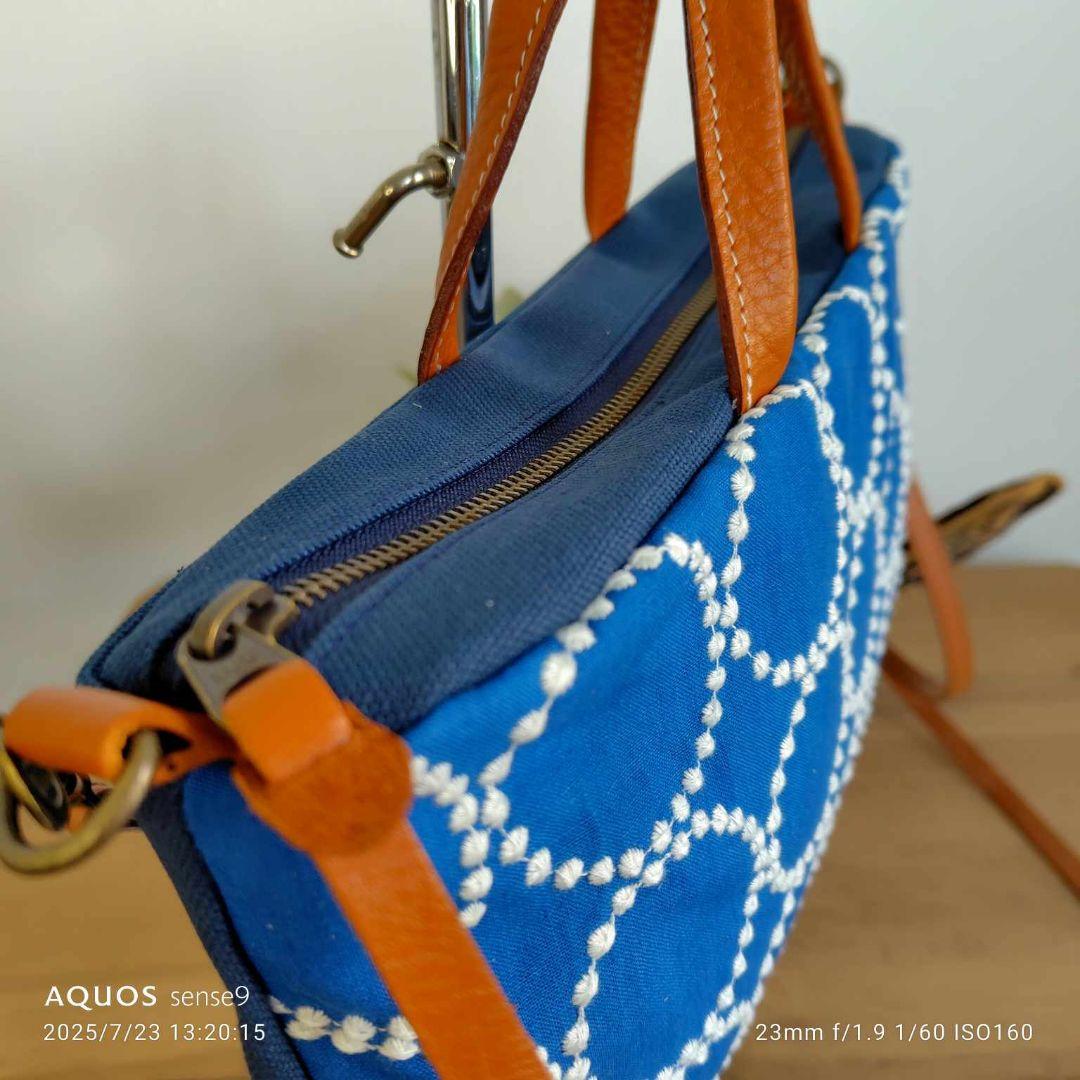 ミナペルホネン/2025tambourineタンバリンブルー/ラウンドMサイズ