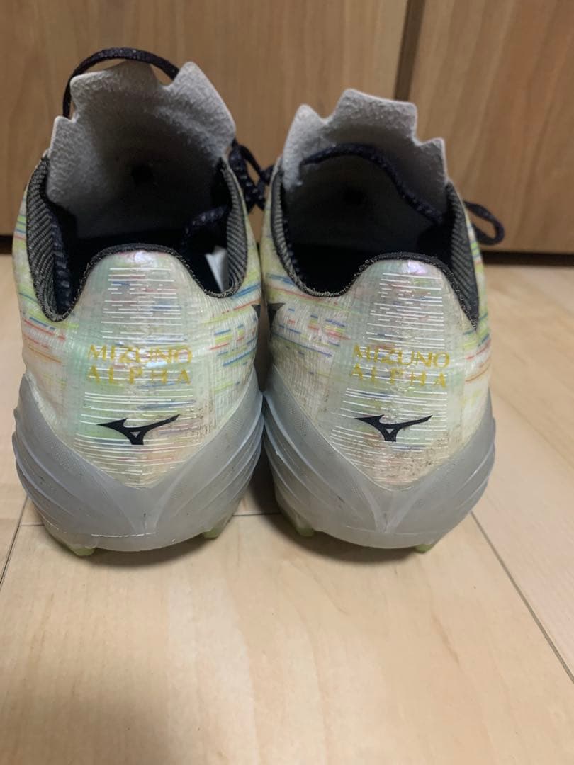 Mizuno サッカーシューズ・スパイク ホワイト・マルチカラー