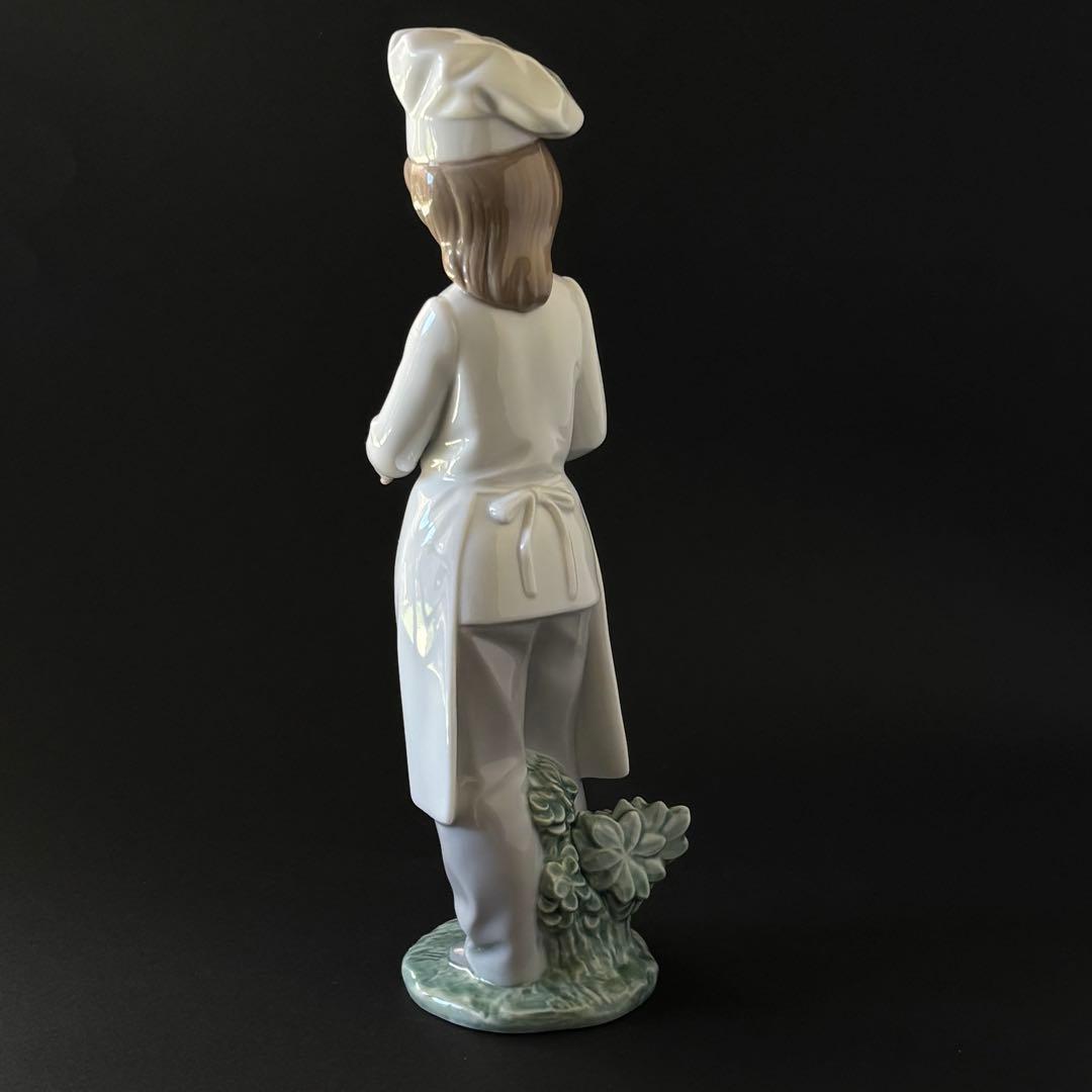 リヤドロ　NAO フィギュリン　パティシエ　Delicious Cake