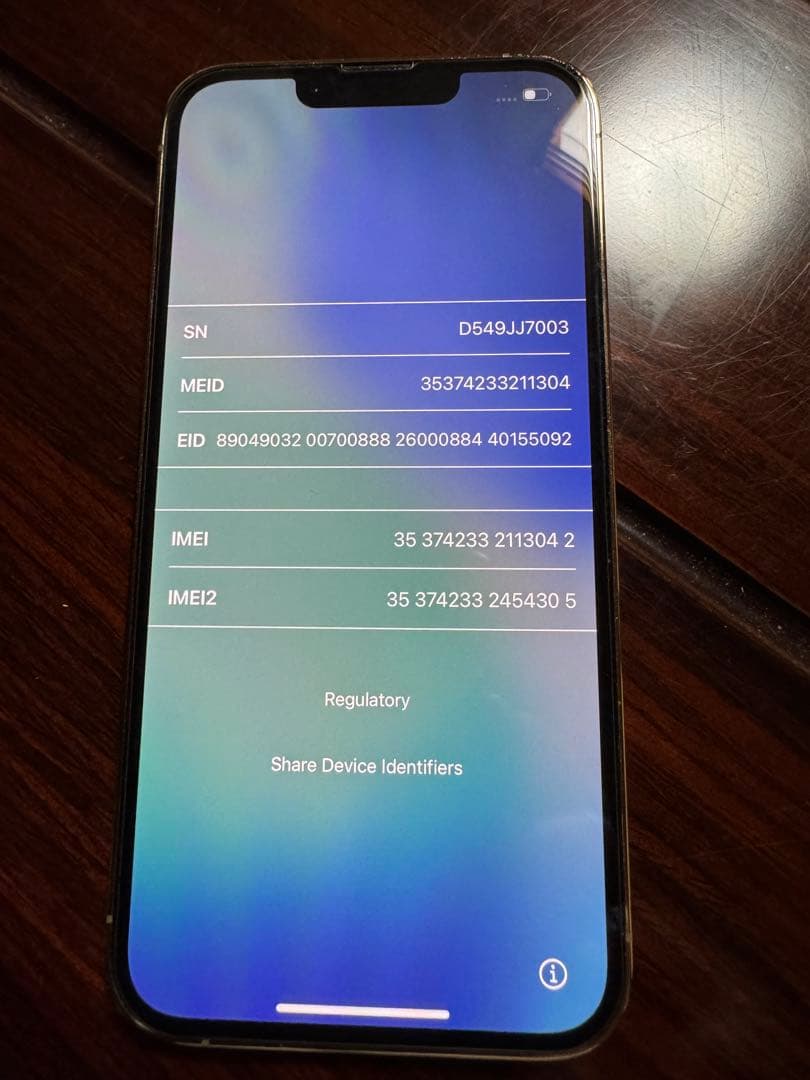 Apple iPhone 13 Pro と ケース4種類　秋さま専用