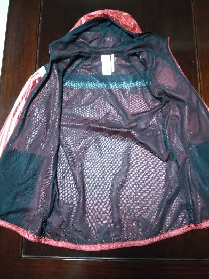 2/8までセール！ACミラン　adidas ウィンドブレーカー　赤