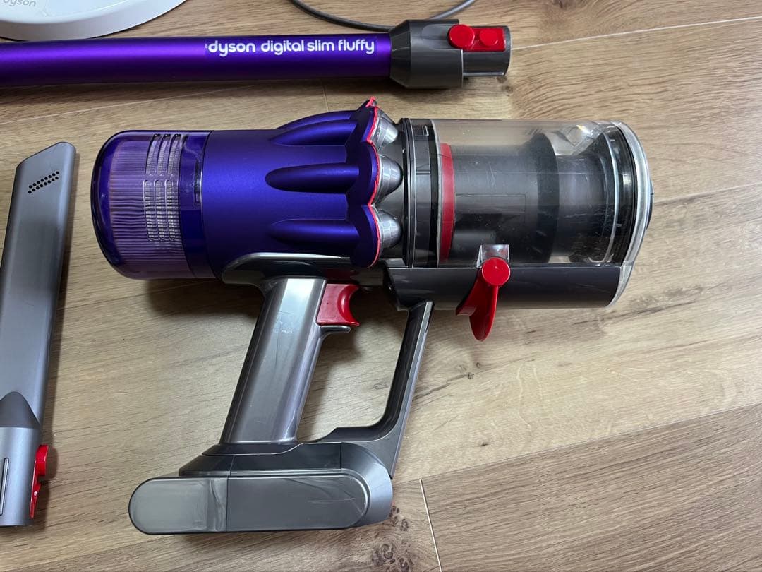 完動品 ダイソン スティッククリーナー 充電スタンドセット　SV18