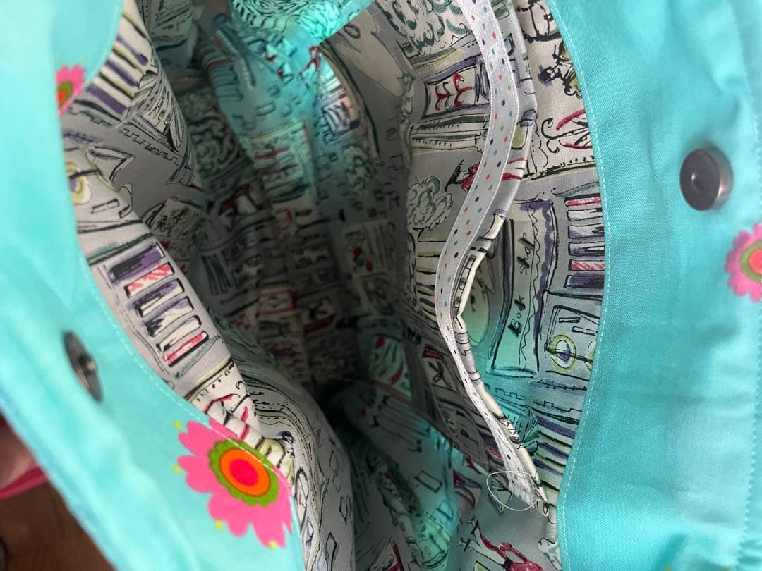 ハワイアンキルトバッグ　ハワイアンキルト　トートバッグ　モンステラ　イラスト風