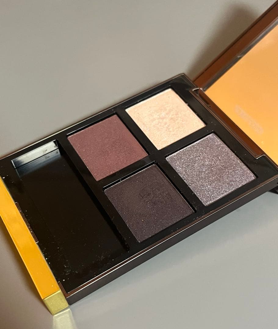 【購入不可】TOMFORD　アイカラークォード　39C バイオレット サテン