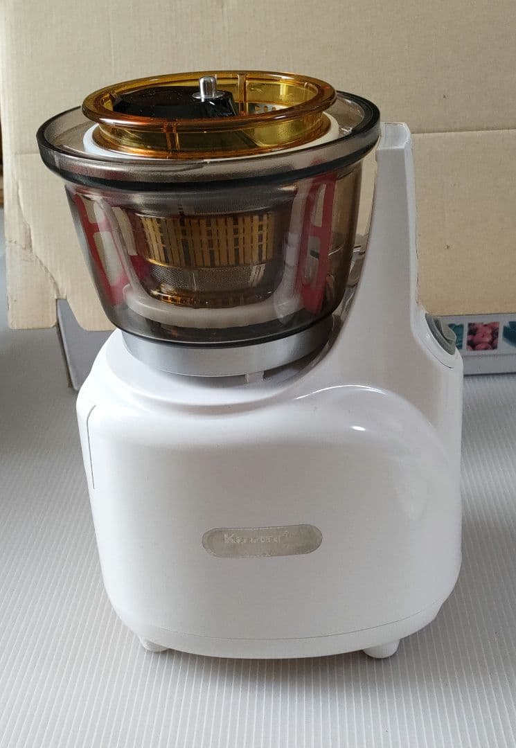 キッチン家電 Kuvings Silent Juicer