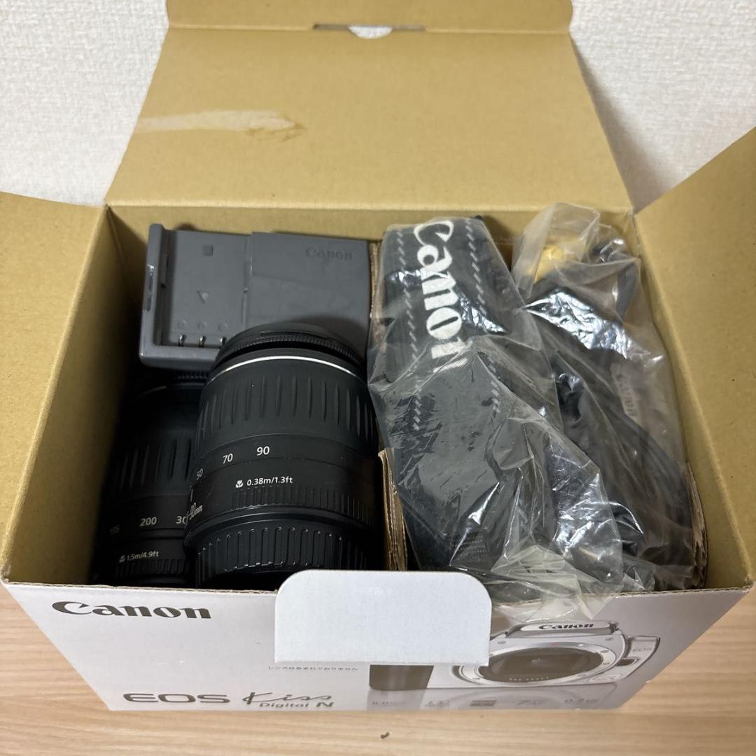 Canon EOS KISS デジタル N シルバー ボディ　レンズ付き