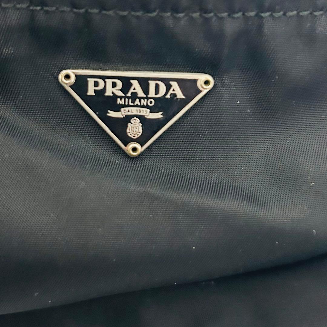 PRADA プラダ チェーン ショルダーバッグ カメラバッグ 黒色 三角プレート