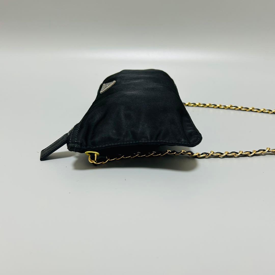 PRADA プラダ チェーン ショルダーバッグ カメラバッグ 黒色 三角プレート