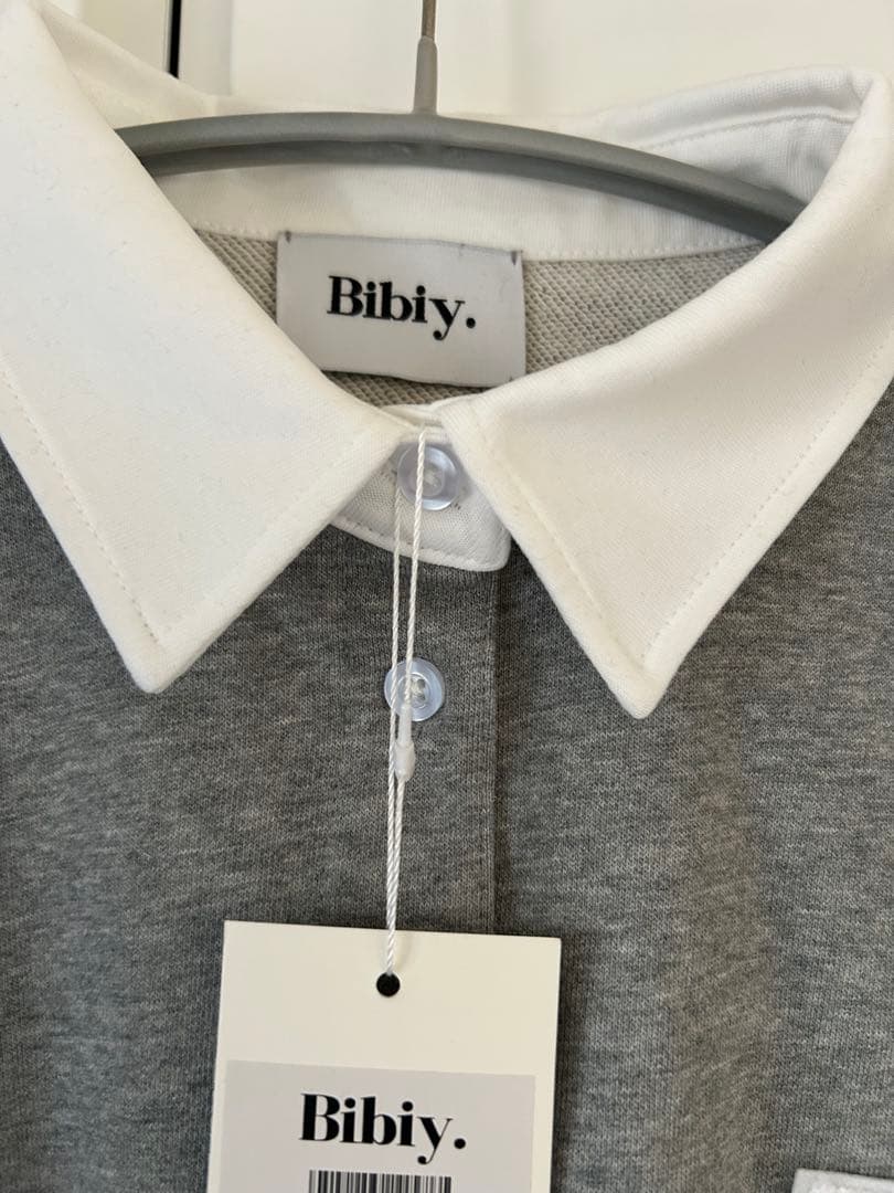 【新品タグ付】Bibiy. ビビィ B. CLUB PREPPY TOP グレー