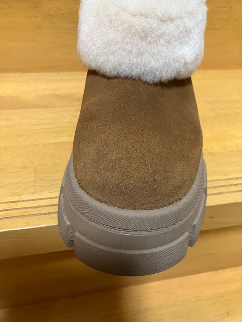 すし！UGG Brooklyn Sunburst