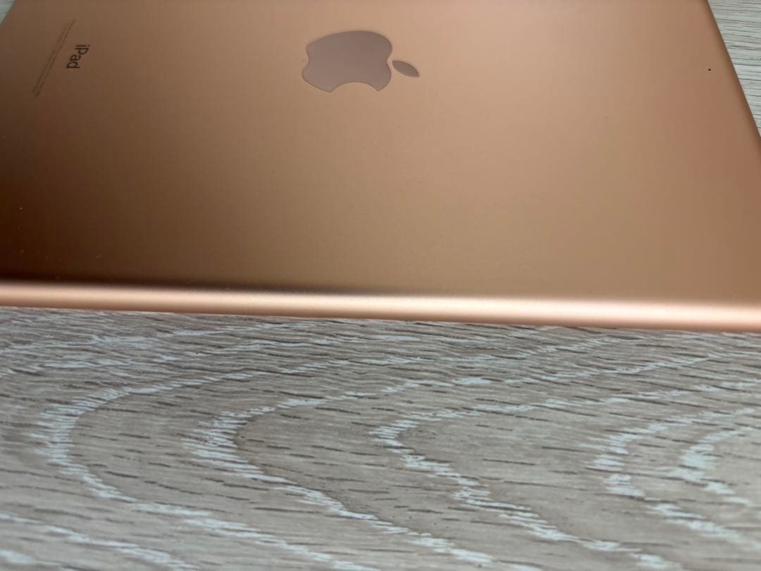 【7月13日出品停止】iPad 第6世代 Wi-Fiモデル 128GB ゴールド