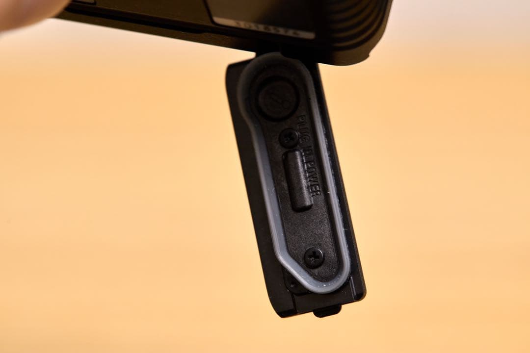 デジタルカメラ SONY DSC-RX0M2