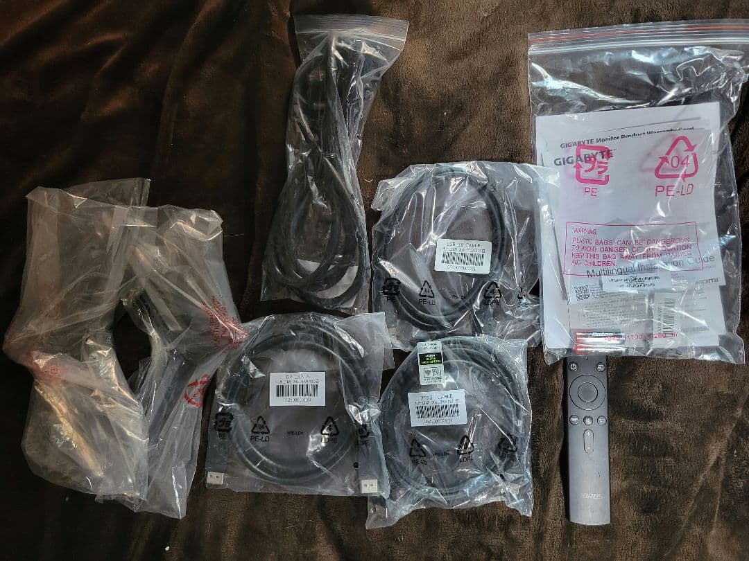 訳あり GIGABYTE AORUS FV43U 43インチ ゲーミングモニター