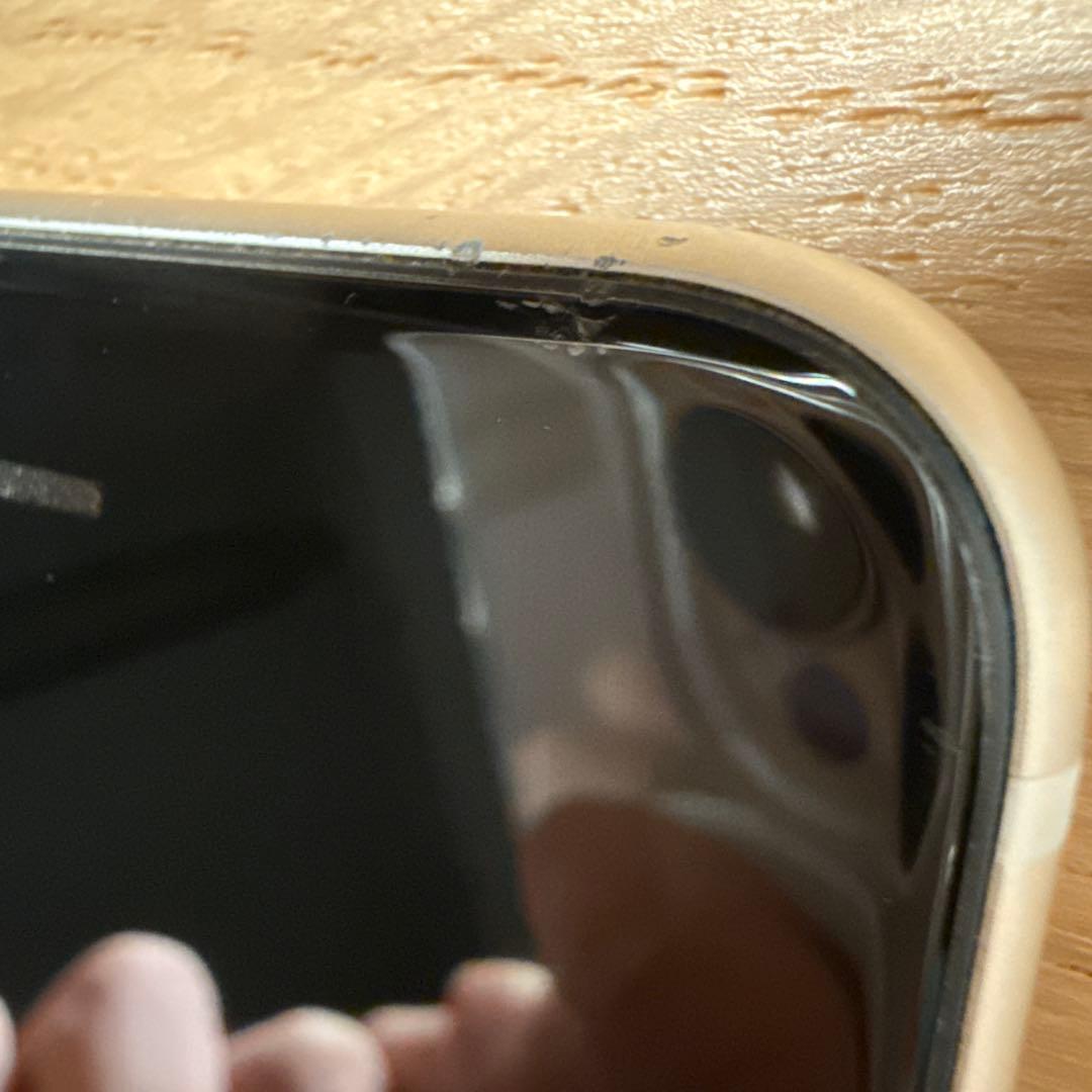 iPhone SE (第3世代) スターライト 64GB 本体