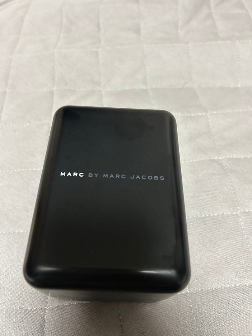 mark by mark jacobs　シルバー　腕時計
