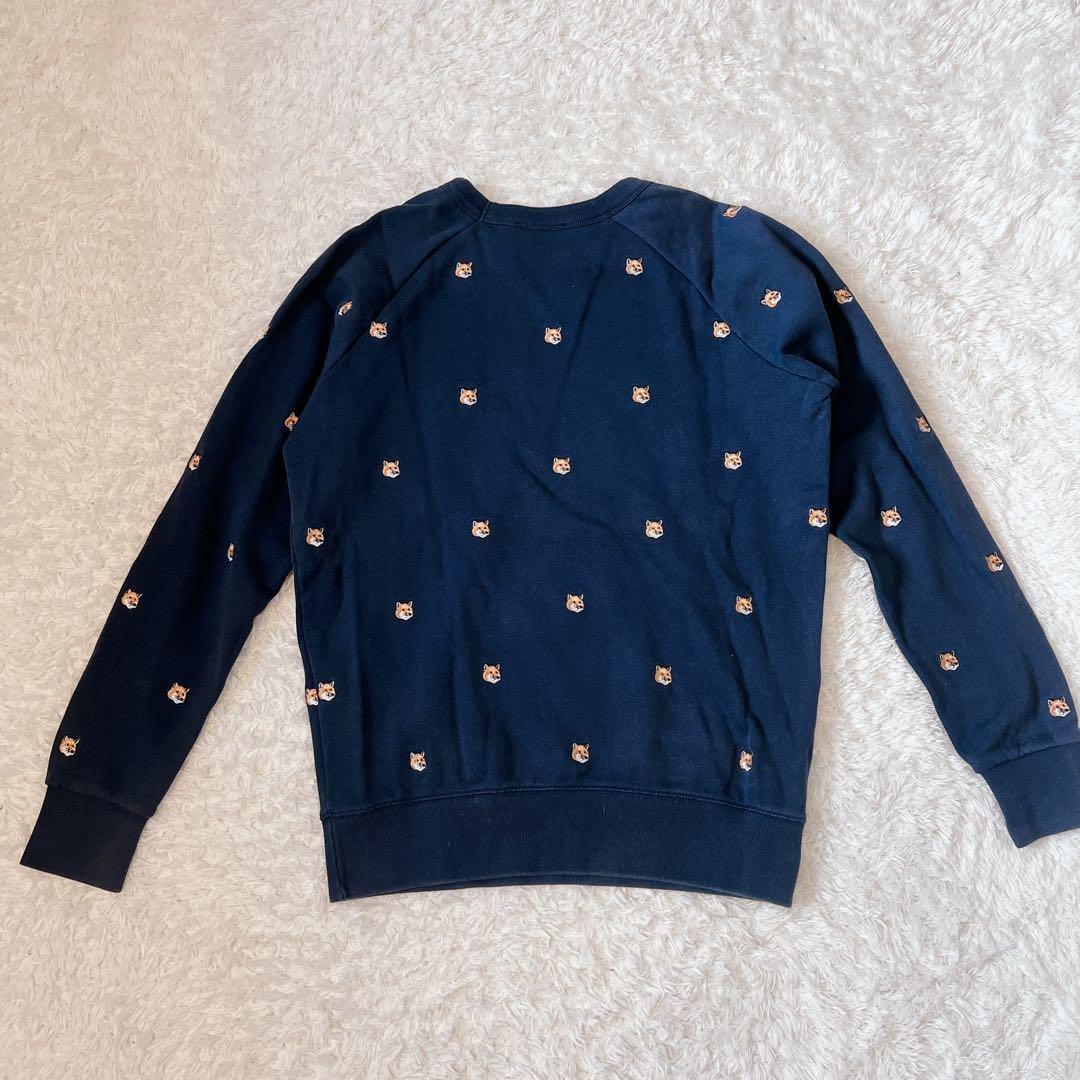 【希少】Maison Kitsune メゾンキツネ　トレーナー　総柄 ロゴ刺繍