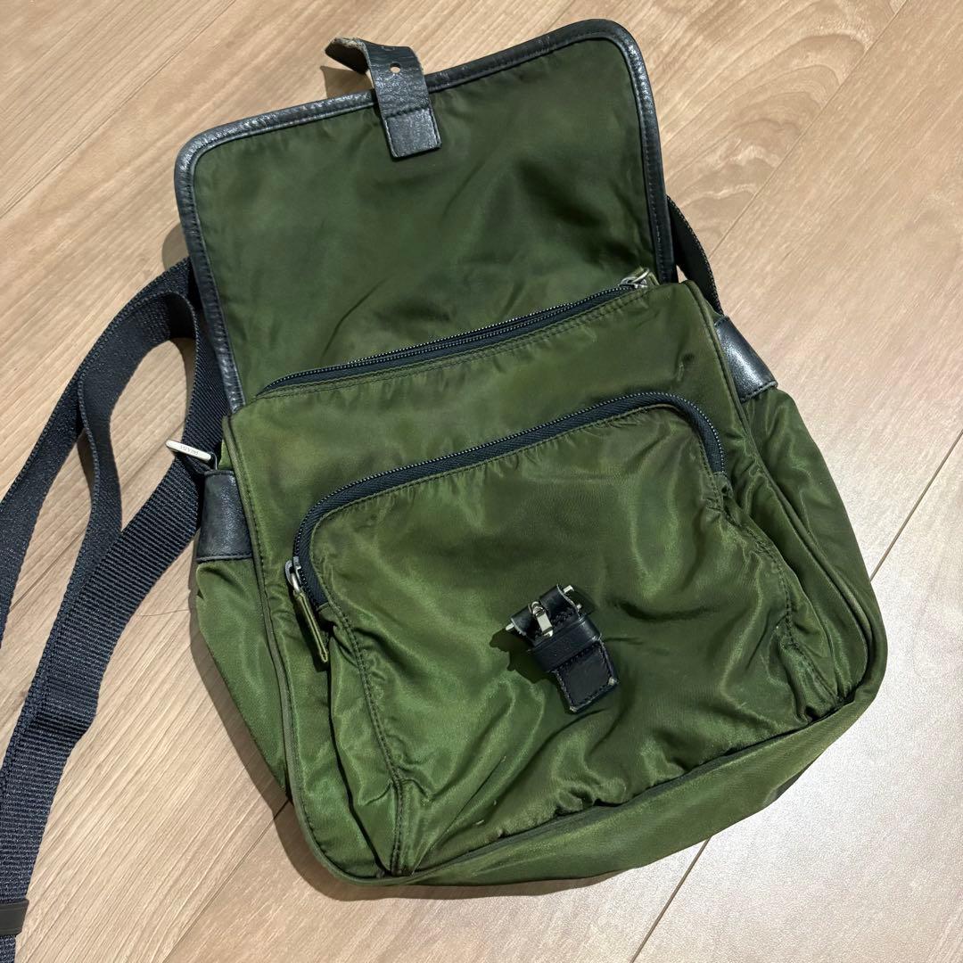 PRADA プラダ　ボディバッグ　ショルダーバッグ