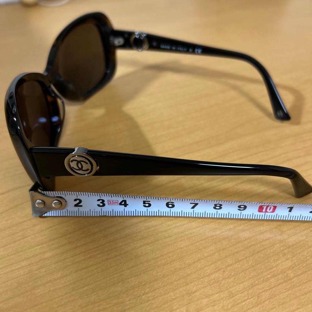 CHANEL ブラック キャットアイ サングラス ケース付き