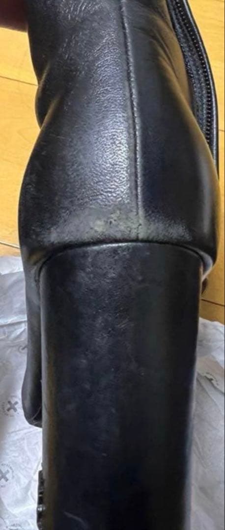 サンローラン　パリ　黒レザーブーツ 高ヒール