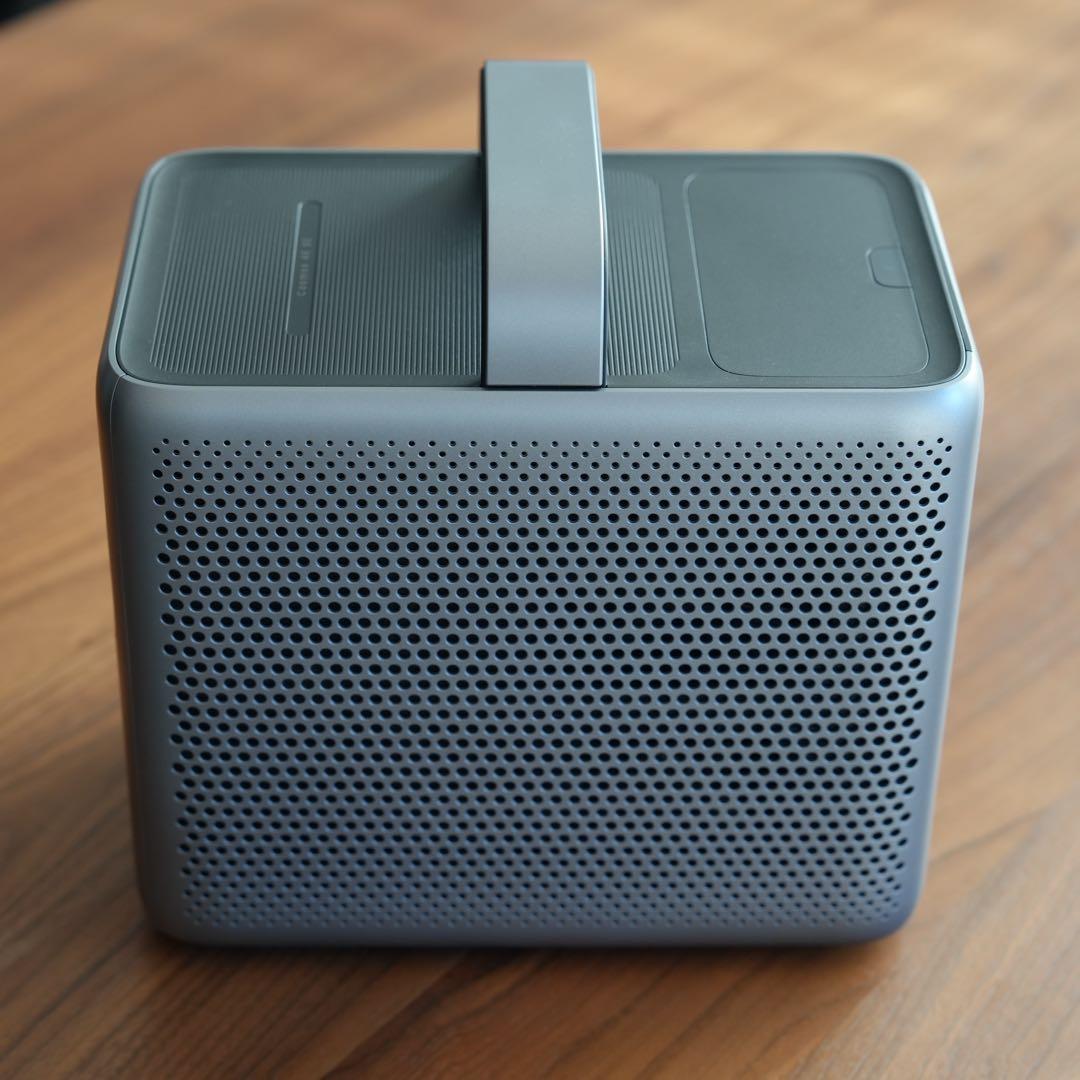 Anker Nebula (ネビュラ) Cosmos 4K SE プロジェクター