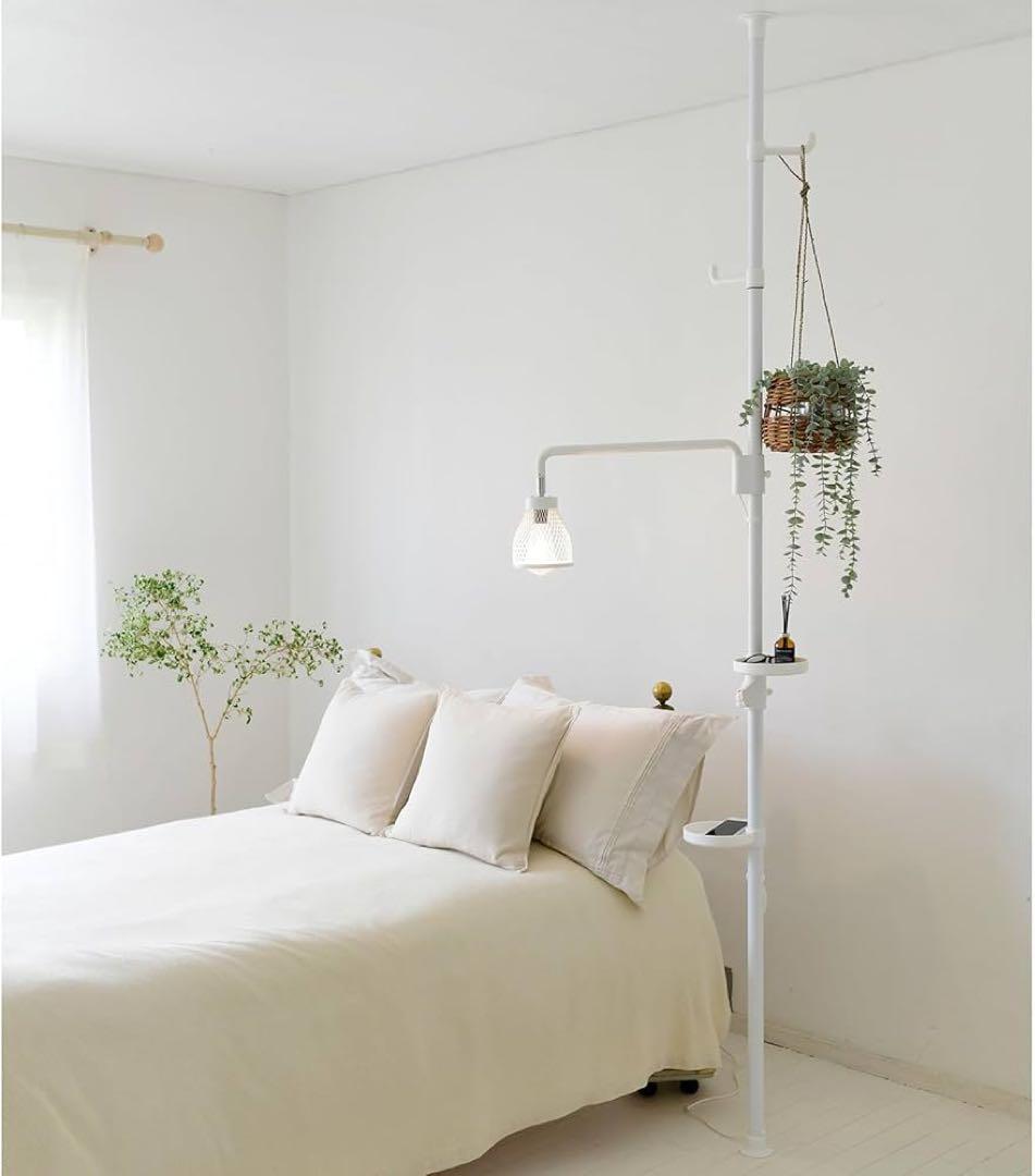 新品未使用箱不良　山善　突っ張り式 インテリアライト WIL-MID(MWH)