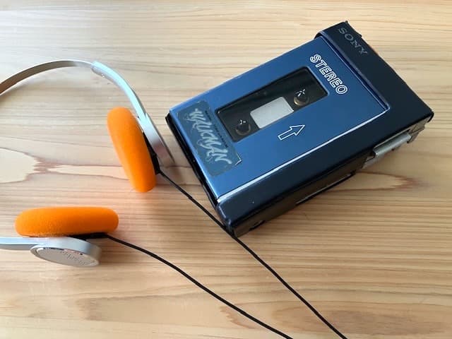 超希少品 高音質 整備済完全動作品 SONY TPS-L2 新品ヘッドホン付