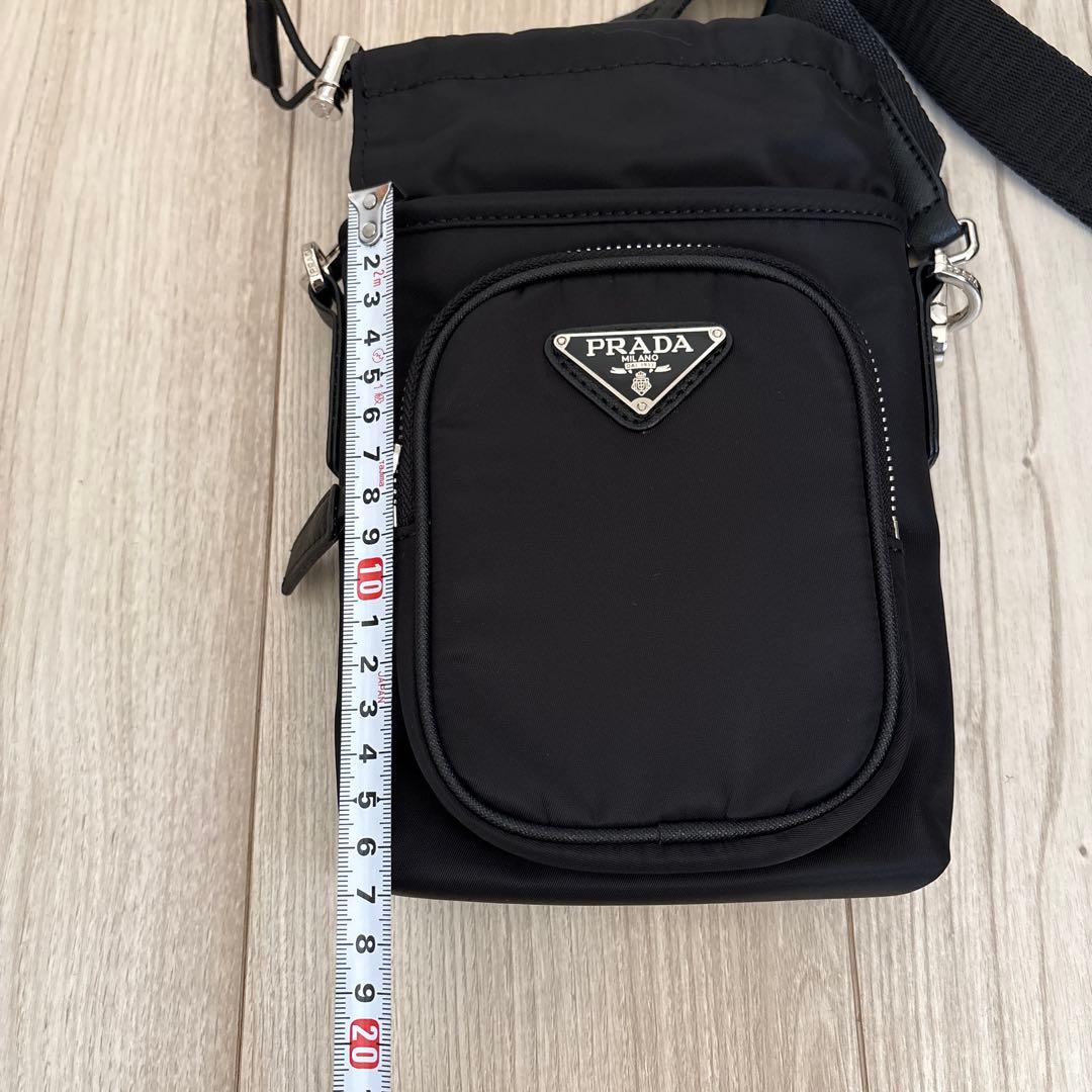 プラダ ノベルティ スマホ ショルダーバッグ