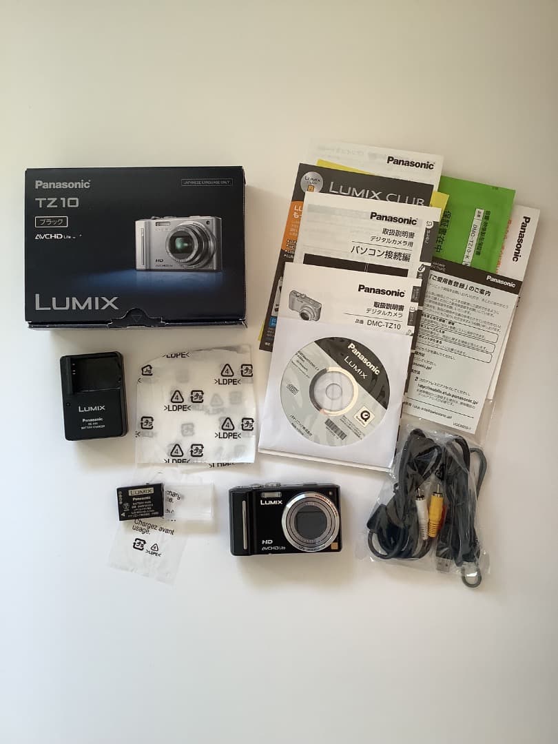 Panasonic Lumix TZ10 コンパクトデジタルカメラ