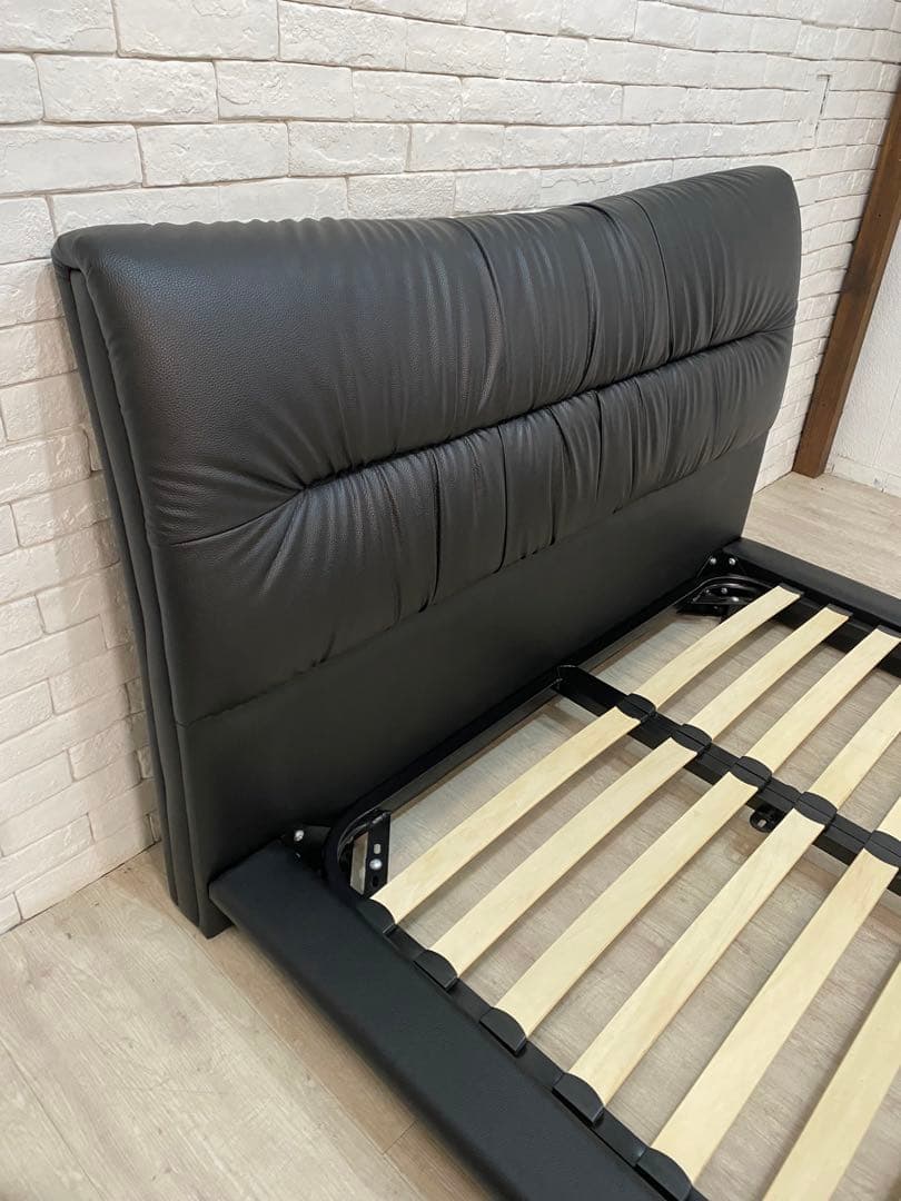 【東京都内23区配送無料】美品　ニトリ　ダブルベット　床置き　ブラック　フレーム